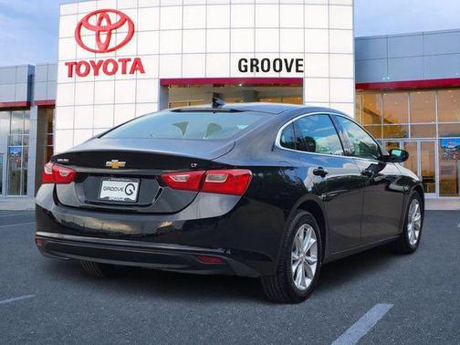Mosaic Black Metallic 2023 Chevrolet Malibu FWD 1LT