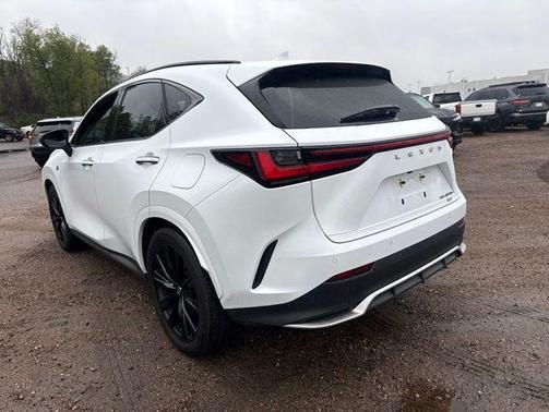 2024 Lexus NX 450h+ F SPORT Handling