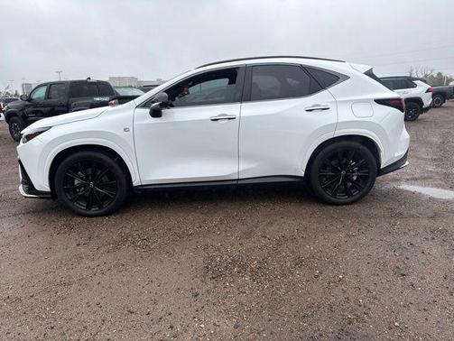 2024 Lexus NX 450h+ F SPORT Handling