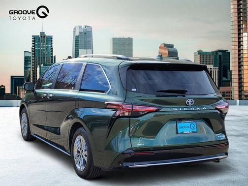 2023 Toyota Sienna Platinum