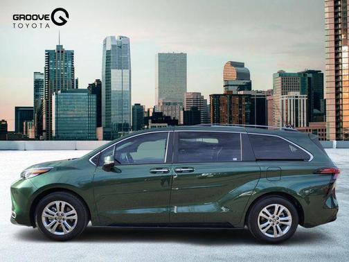 2023 Toyota Sienna Platinum