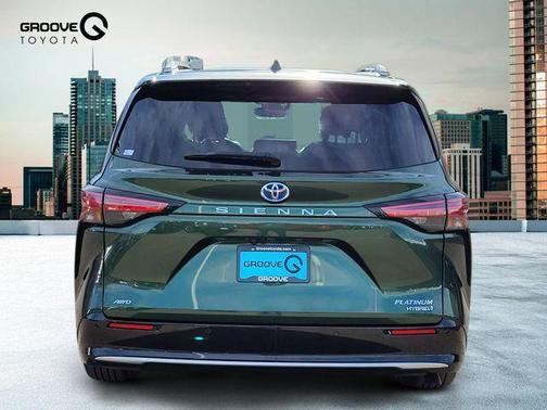 2023 Toyota Sienna Platinum