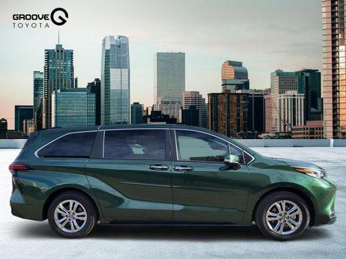 2023 Toyota Sienna Platinum