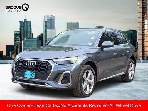 Daytona Gray Pearl Effect 2022 Audi Q5 45 S line Prestige