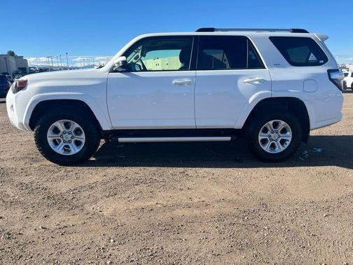 2022 Toyota 4Runner SR5