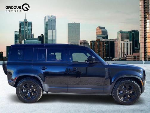 2025 Land Rover Defender 110 P400 S