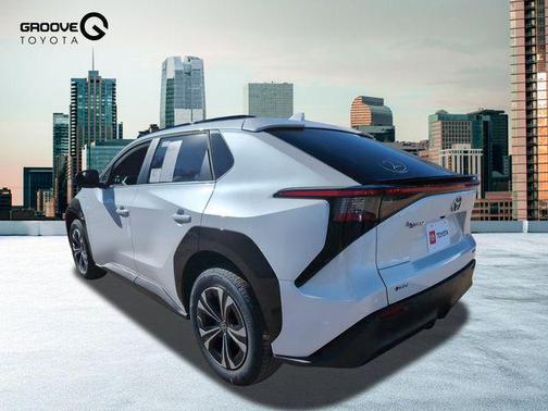 2025 Toyota bZ4X XLE