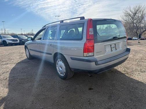 2001 Volvo V70 T5