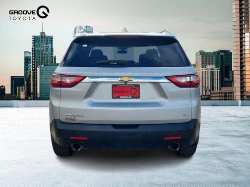 2018 Chevrolet Traverse LT Cloth