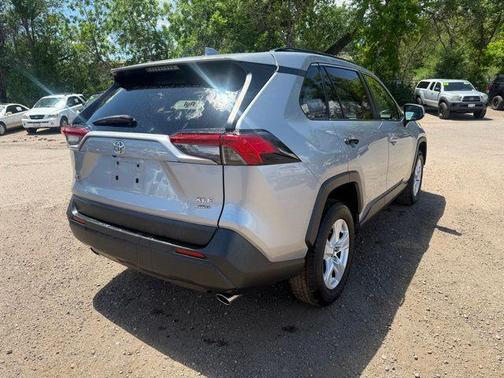 Silver Sky Metallic 2019 Toyota RAV4 XLE