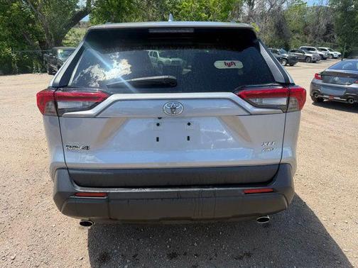 Silver Sky Metallic 2019 Toyota RAV4 XLE