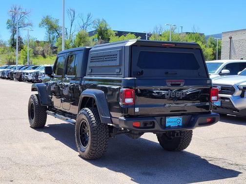 Black Clearcoat 2022 Jeep Gladiator Sport S