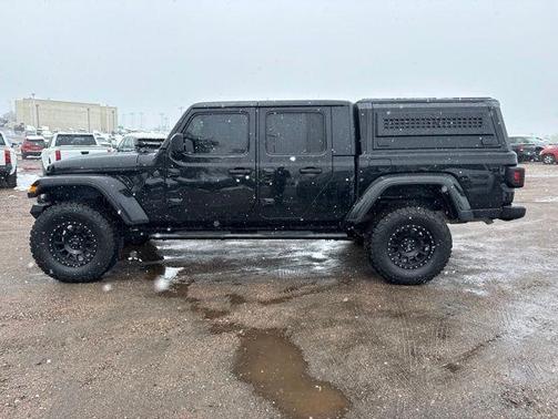 Black Clearcoat 2022 Jeep Gladiator Sport S