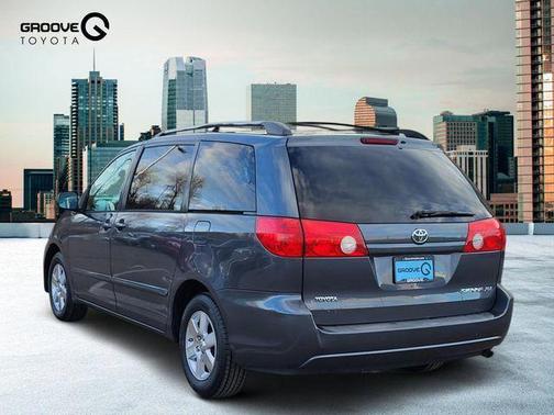 2008 Toyota Sienna XLE