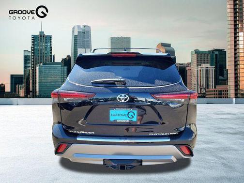 2025 Toyota Highlander Platinum
