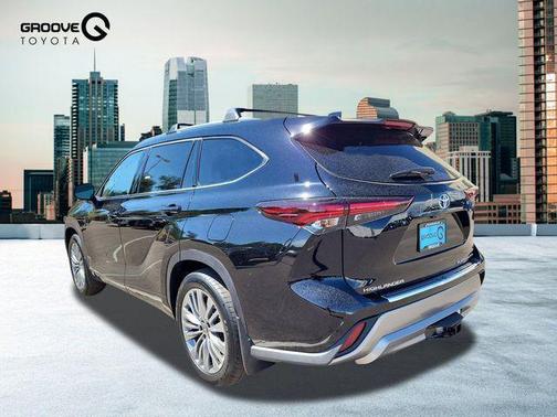 2025 Toyota Highlander Platinum