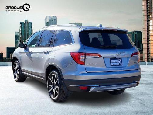 2019 Honda Pilot Touring 8-Passenger