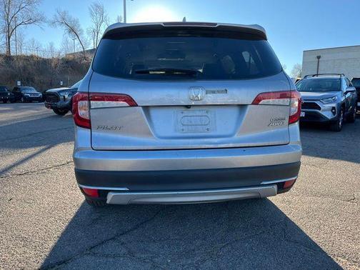 2019 Honda Pilot Touring 8-Passenger