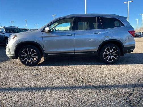 2019 Honda Pilot Touring 8-Passenger