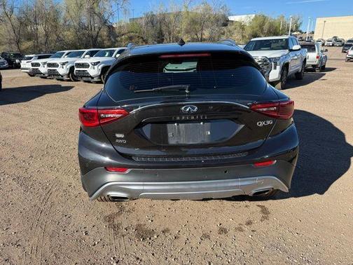 Pearlescent Black 2019 INFINITI QX30 LUXE