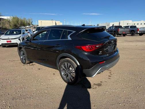 Pearlescent Black 2019 INFINITI QX30 LUXE