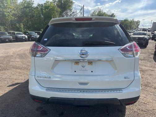 Pearl White 2015 Nissan Rogue SL