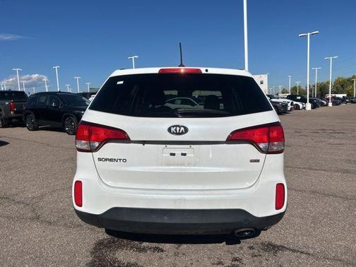 2014 Kia Sorento LX