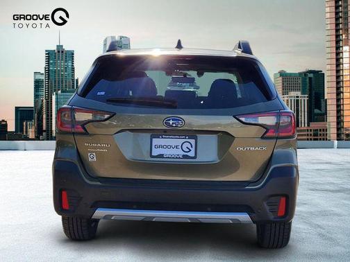Green Metallic 2022 Subaru Outback Limited