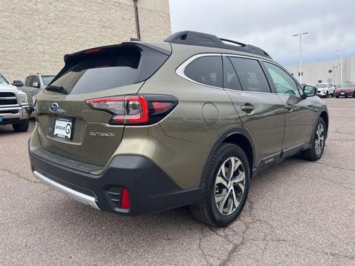 Green Metallic 2022 Subaru Outback Limited