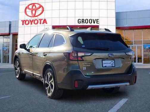 Green Metallic 2022 Subaru Outback Limited
