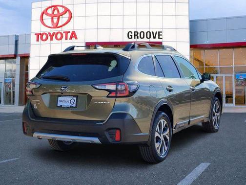 Green Metallic 2022 Subaru Outback Limited