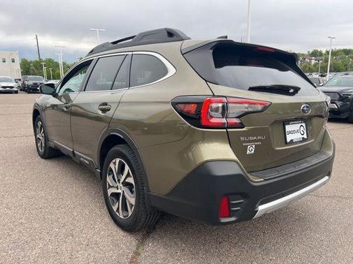 Green Metallic 2022 Subaru Outback Limited