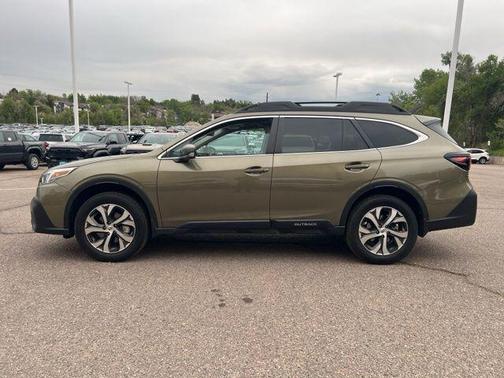 Green Metallic 2022 Subaru Outback Limited