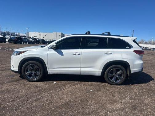 2019 Toyota Highlander Limited Platinum