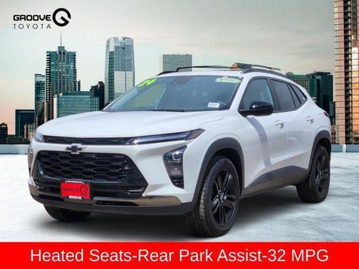 Summit White 2024 Chevrolet Trax FWD ACTIV