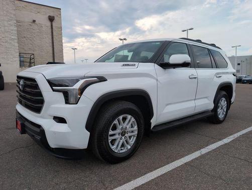 2025 Toyota Sequoia SR5