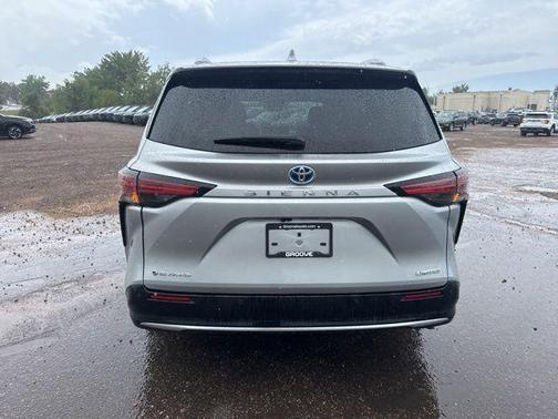 Celestial Silver Metallic 2025 Toyota Sienna Limited