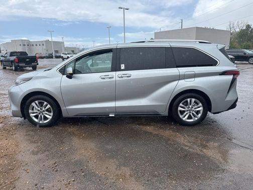 Celestial Silver Metallic 2025 Toyota Sienna Limited