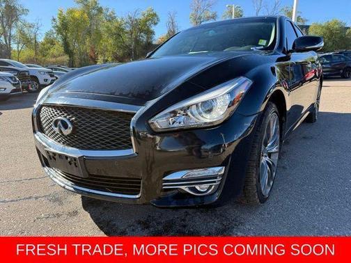 2017 INFINITI Q70 3.7X
