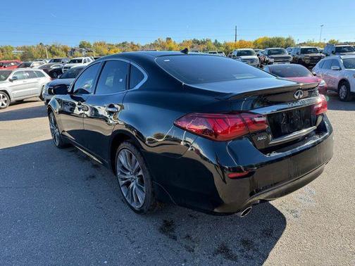 2017 INFINITI Q70 3.7X