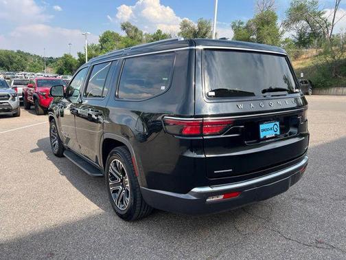 Diamond Black Crystal Pearlcoat 2022 Jeep Wagoneer Series III 4x4