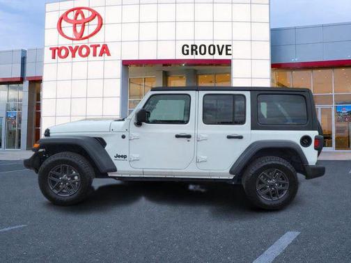 Bright White Clearcoat 2024 Jeep Wrangler Sport S