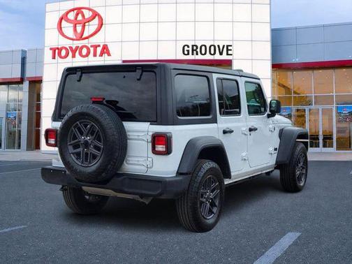 Bright White Clearcoat 2024 Jeep Wrangler Sport S