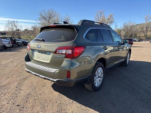 Wilderness Green Metallic 2016 Subaru Outback 2.5i Premium