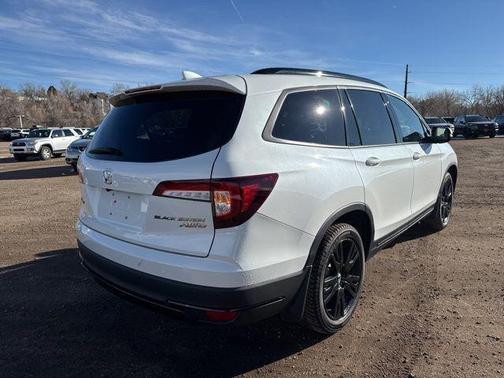 2021 Honda Pilot AWD Black Edition
