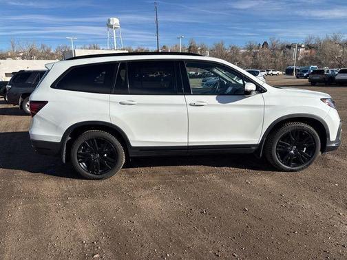 2021 Honda Pilot AWD Black Edition