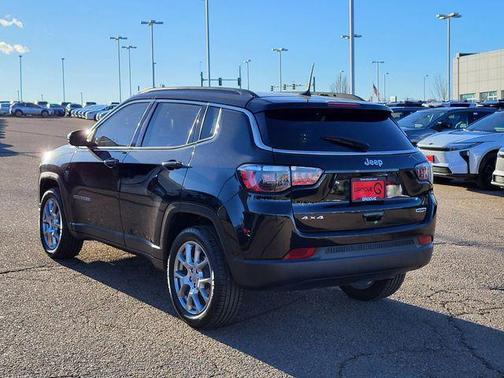 2022 Jeep Compass Latitude Lux
