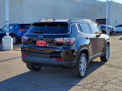 2022 Jeep Compass Latitude Lux