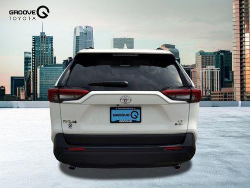2025 Toyota RAV4 Hybrid LE