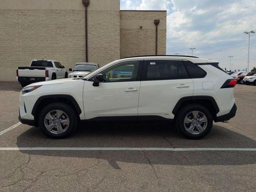 2025 Toyota RAV4 Hybrid LE